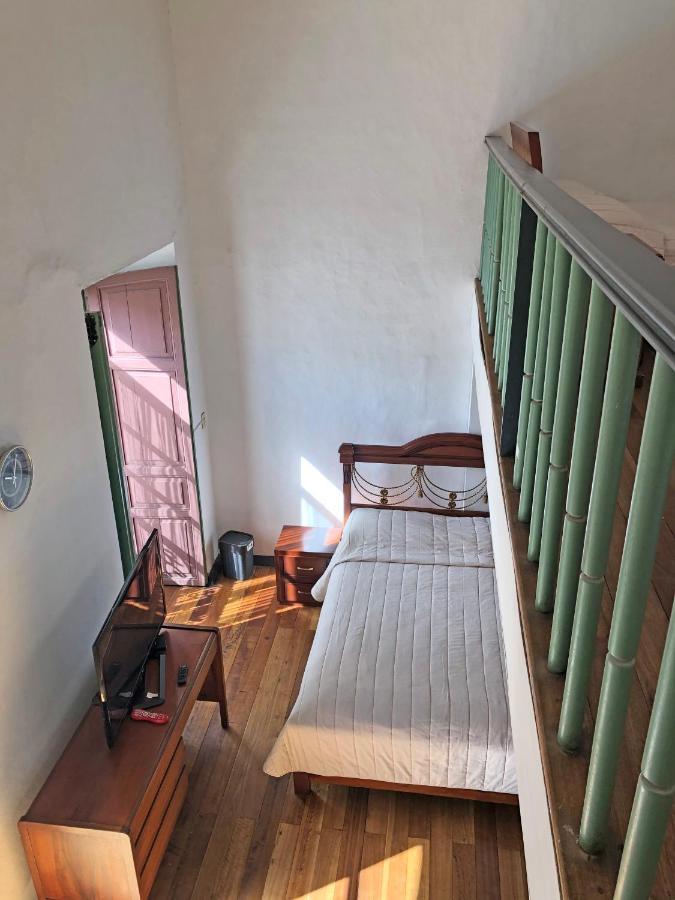 Hostal Latina Куэнка Экстерьер фото