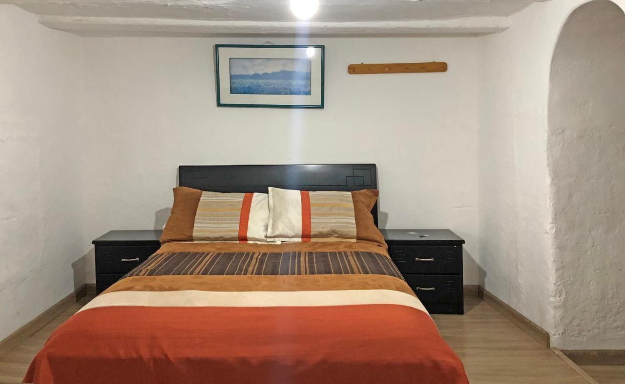 Hostal Latina Куэнка Экстерьер фото