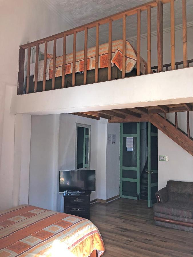 Hostal Latina Куэнка Экстерьер фото