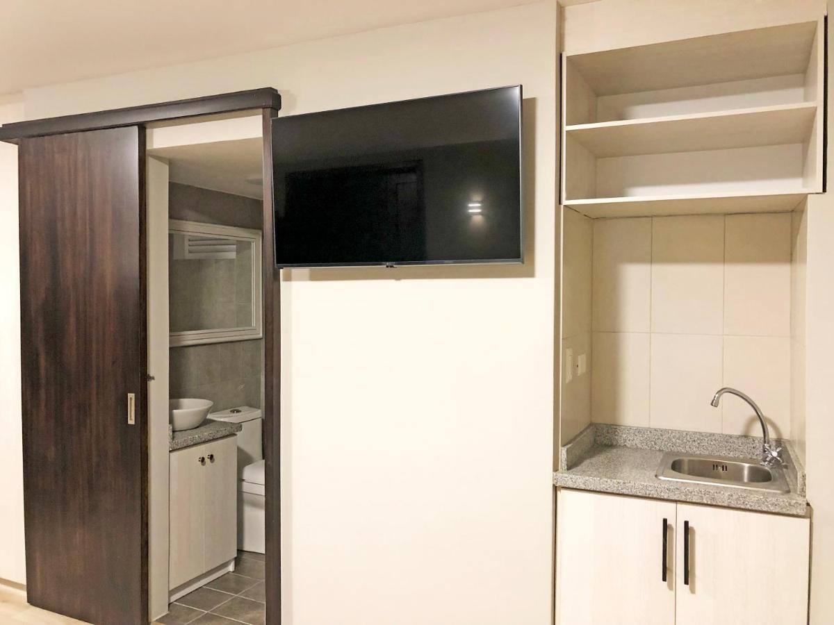 Hostal Latina Куэнка Экстерьер фото