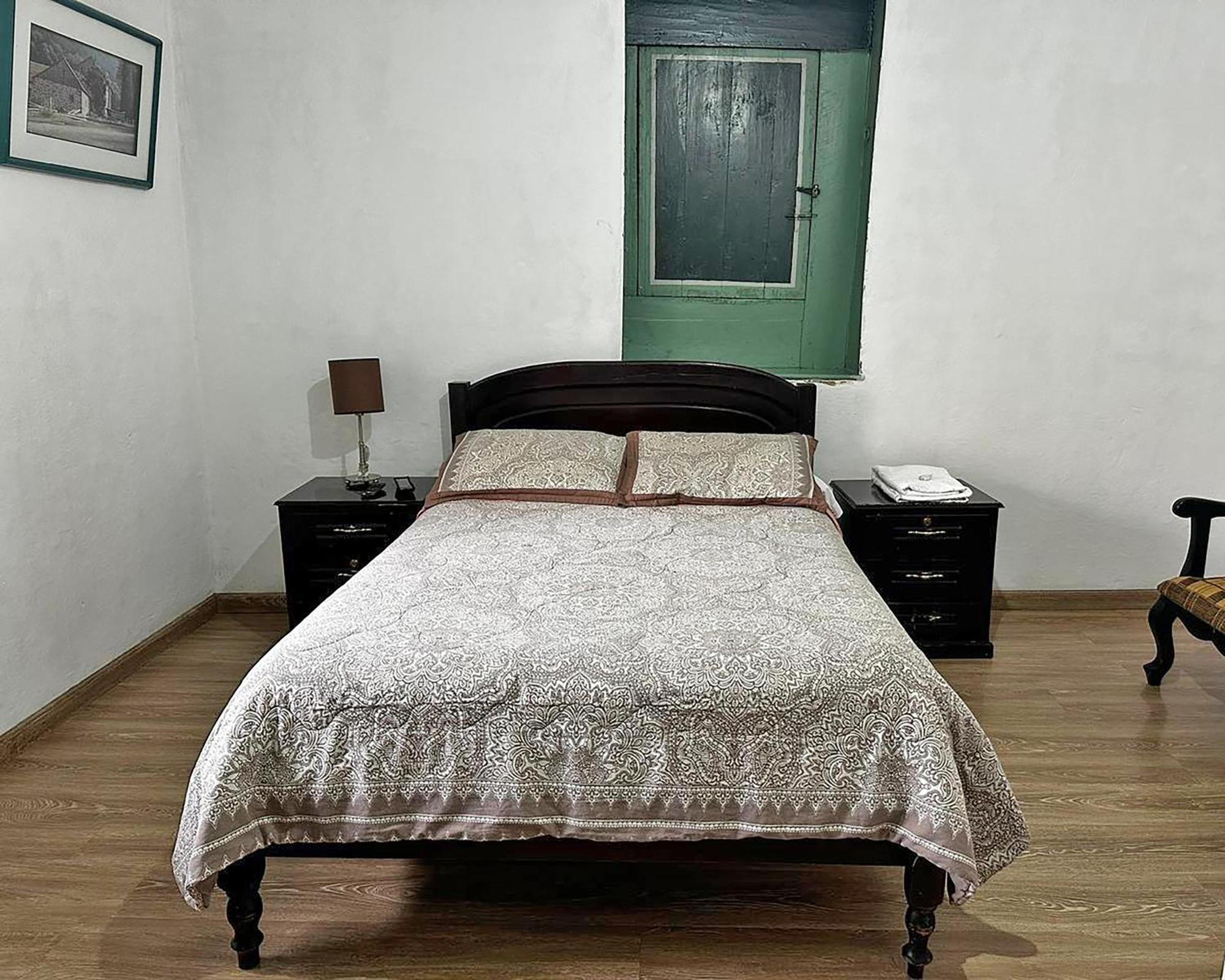 Hostal Latina Куэнка Экстерьер фото